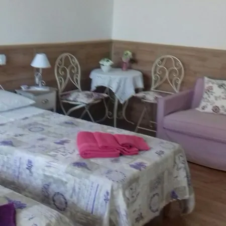 Bed & Breakfast Borgata Lesna *